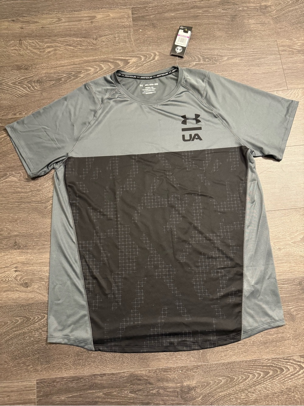 Under Armour Men's Gray and Black Short Sleeve Performance Tee